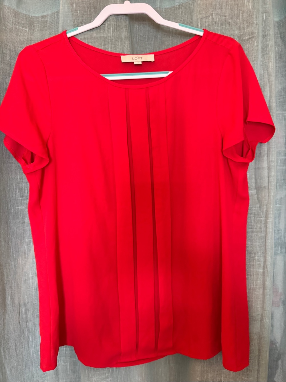 LOFT Red Short-Sleeve Pleated Front Top